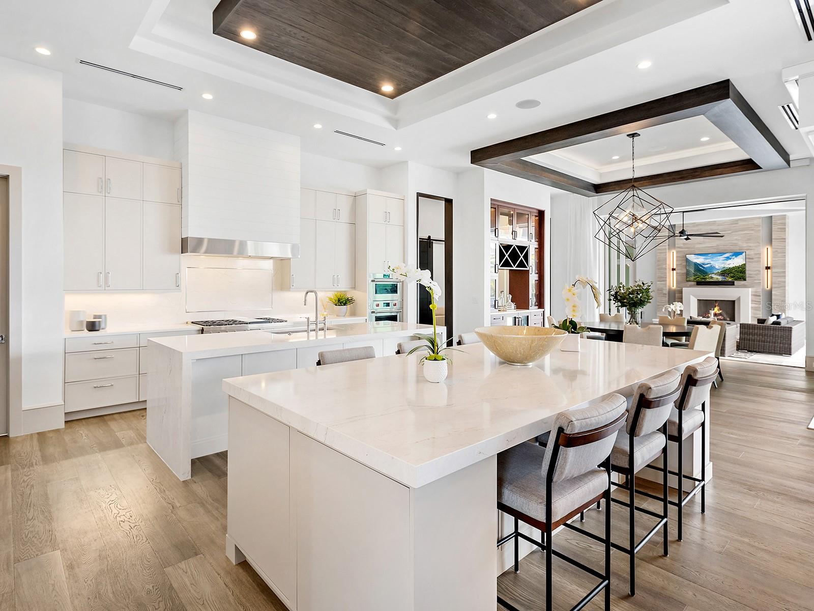 LAKE CLUB PH II - Residential