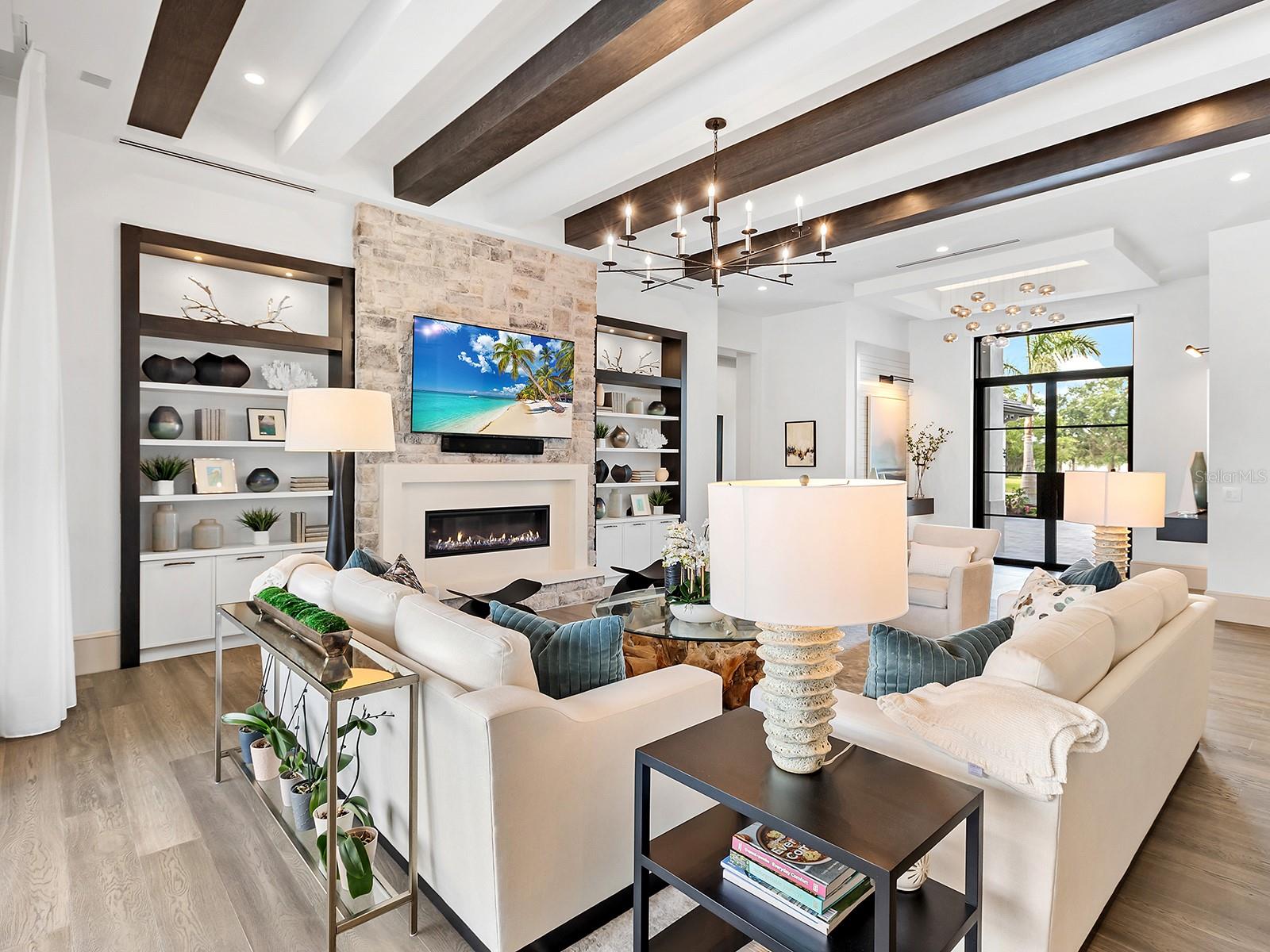 LAKE CLUB PH II - Residential