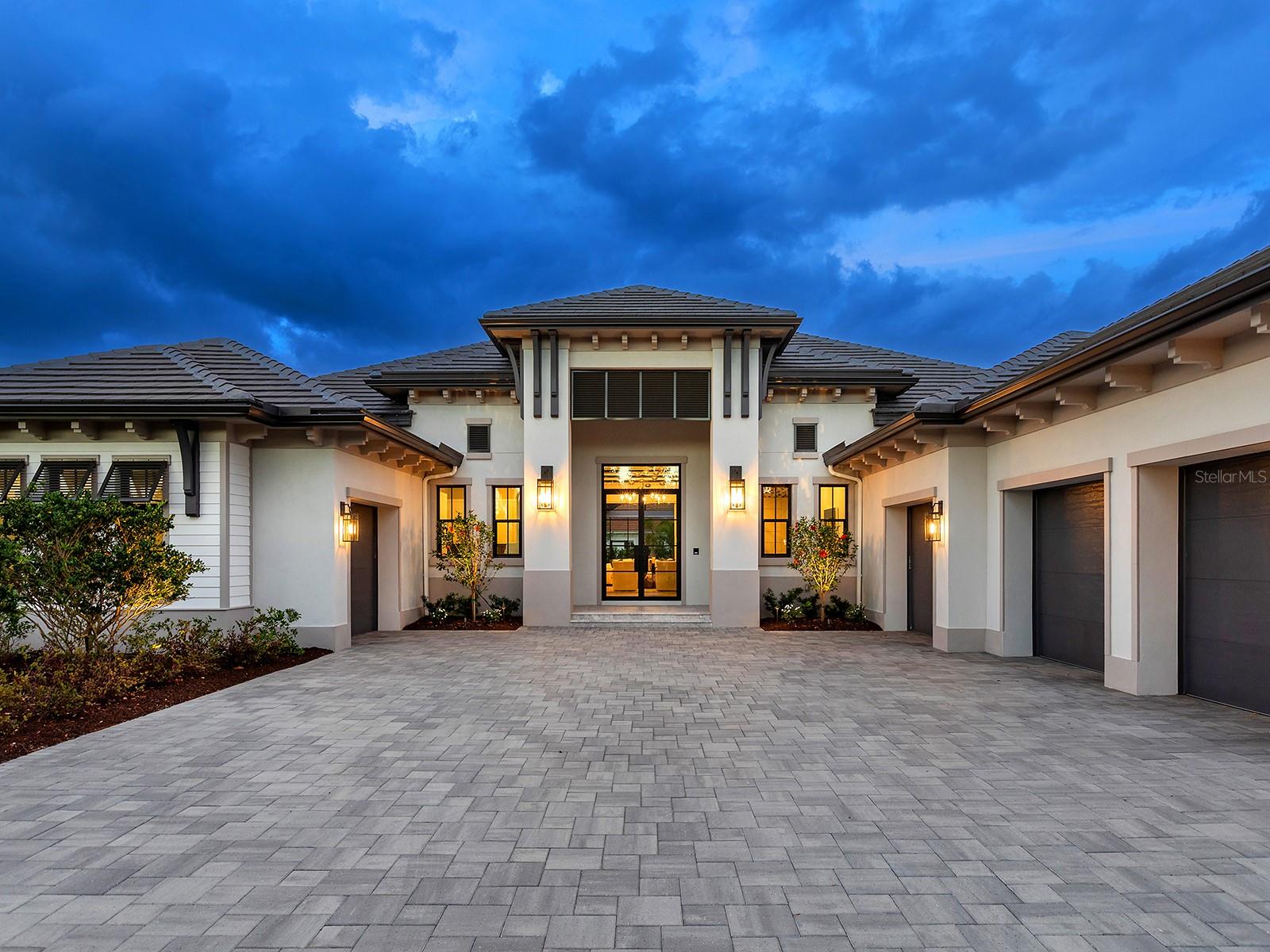 LAKE CLUB PH II - Residential