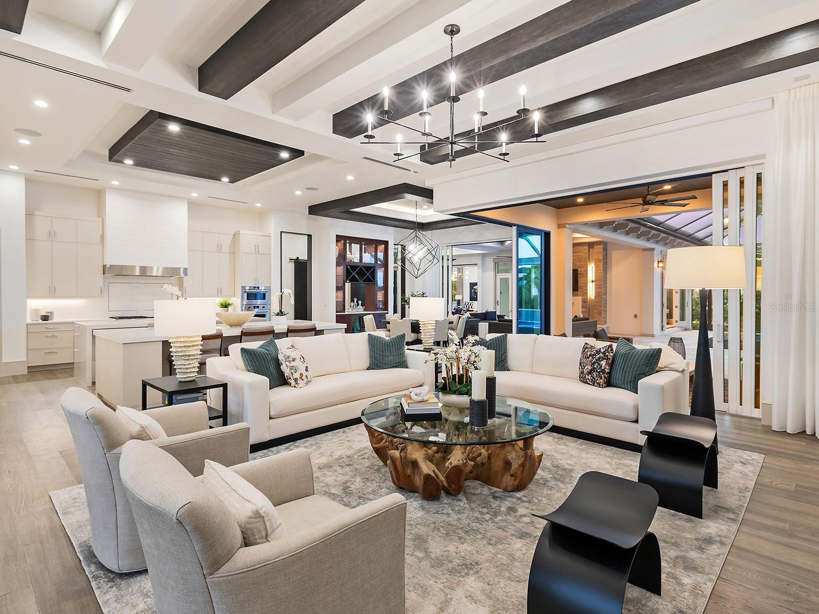 LAKE CLUB PH II - Residential