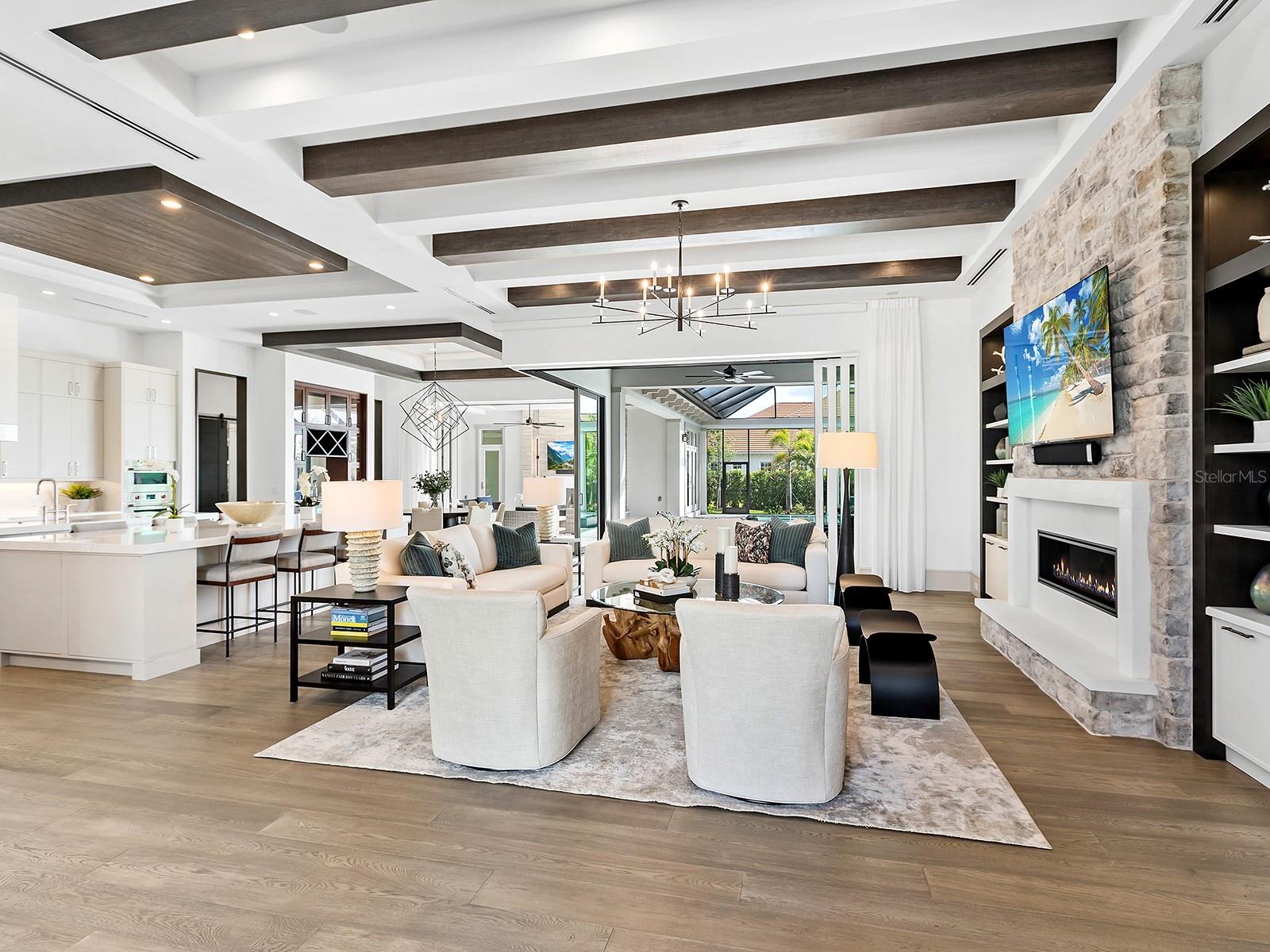 LAKE CLUB PH II - Residential