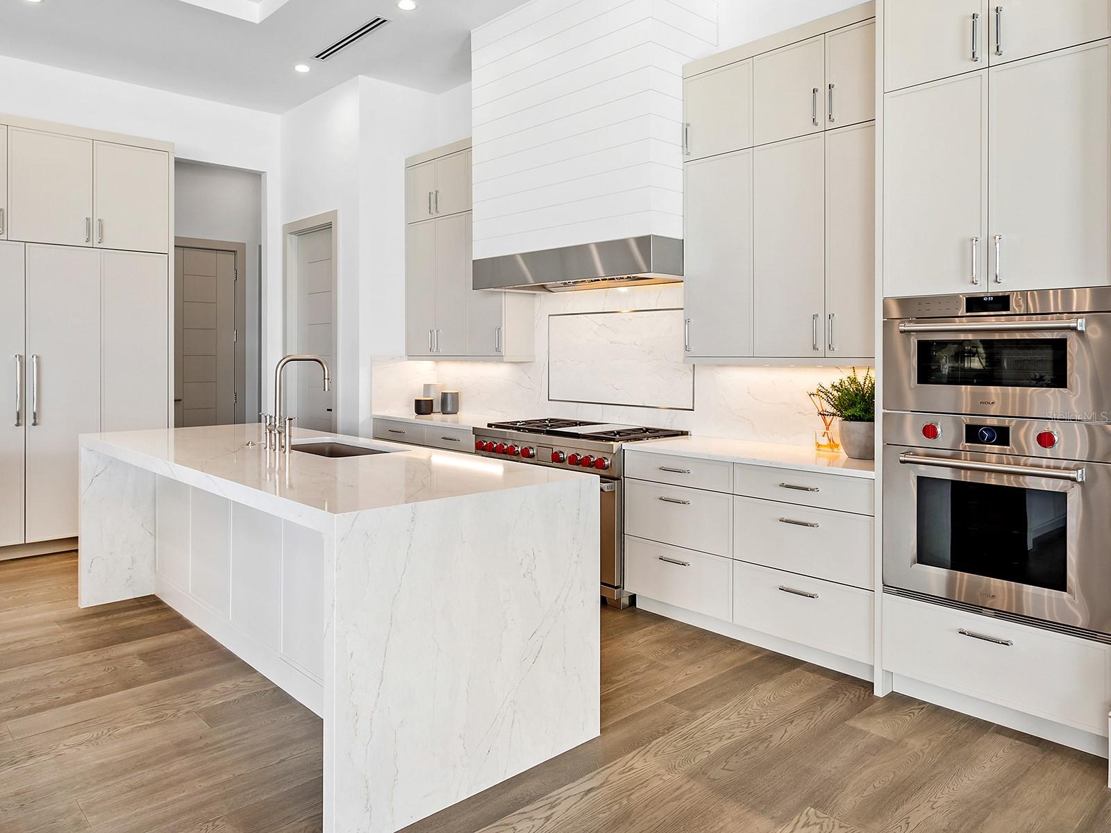 LAKE CLUB PH II - Residential