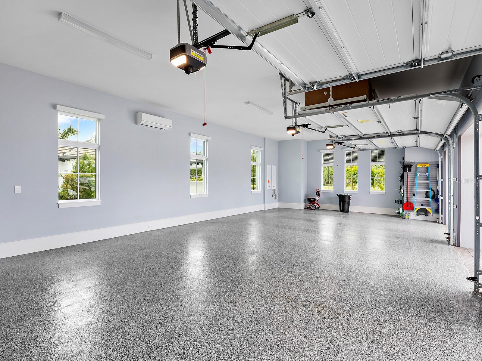 LAKE CLUB PH II - Residential