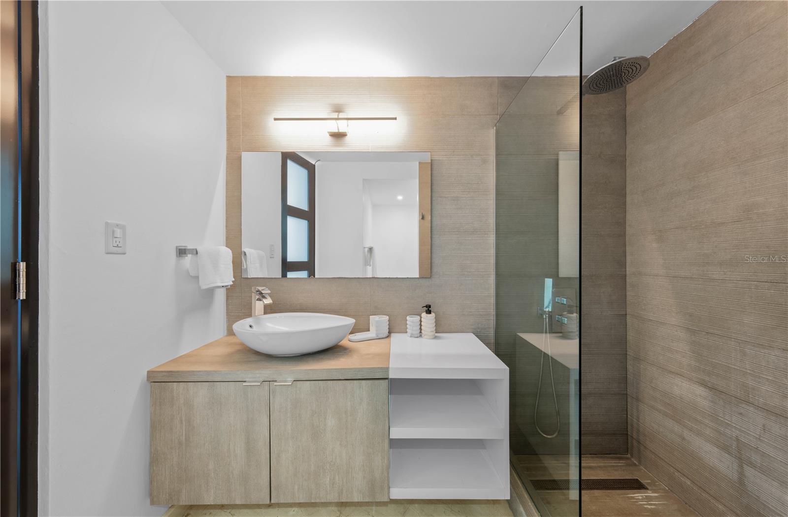 ISLA VERDE - Residential