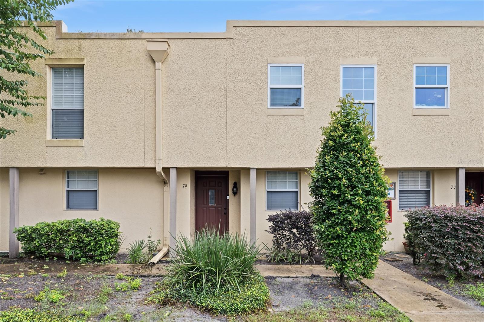 Casas a venda 1 - Jen Dantas 768 E MICHIGAN STREET 79