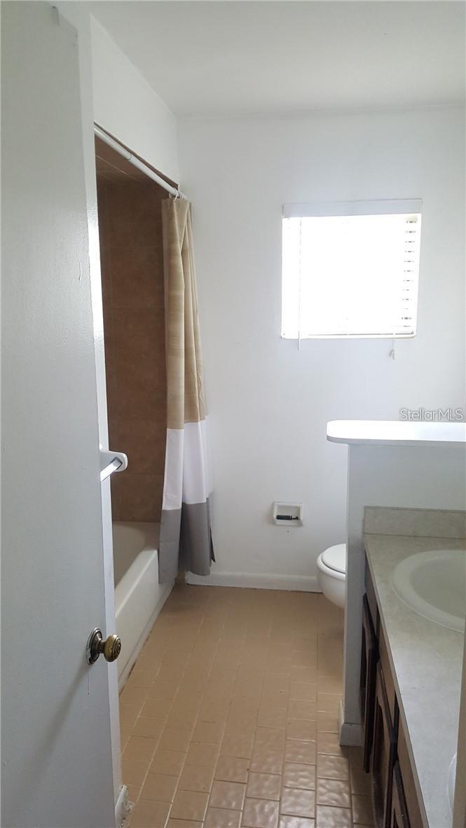 LAKE GIBSON VILLAS PH 02 - Residential Income