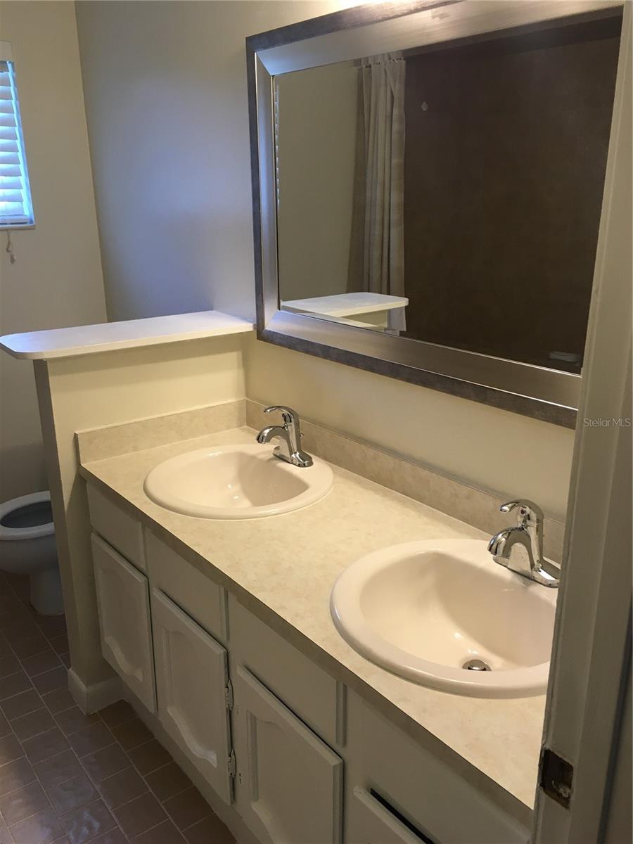 LAKE GIBSON VILLAS PH 02 - Residential Income