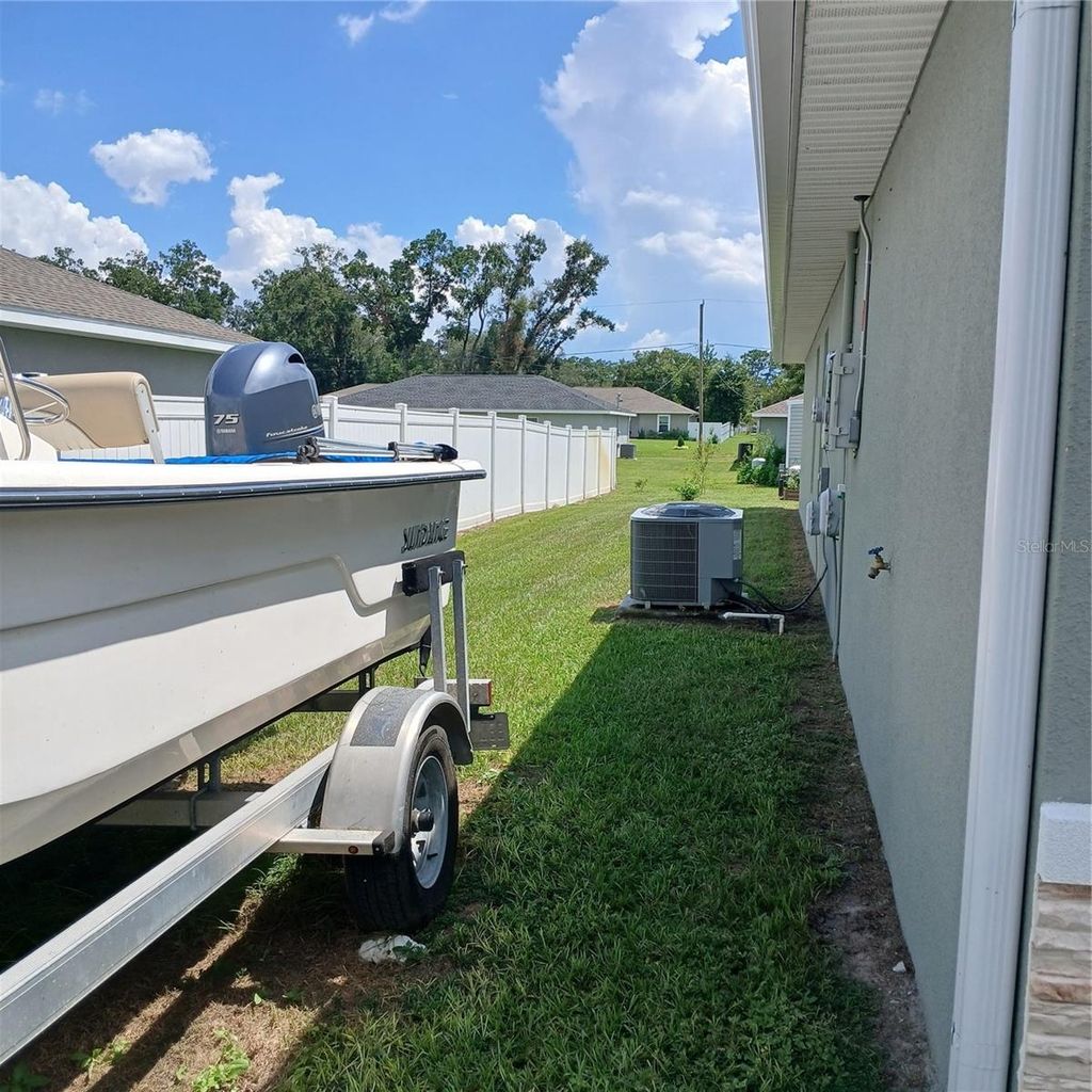 Photo of 17668 SW 114th Lane, Dunnellon, FL 34432 (MLS # OM707738)