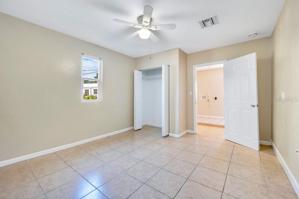 COUNTRY VILLAGE - Residential