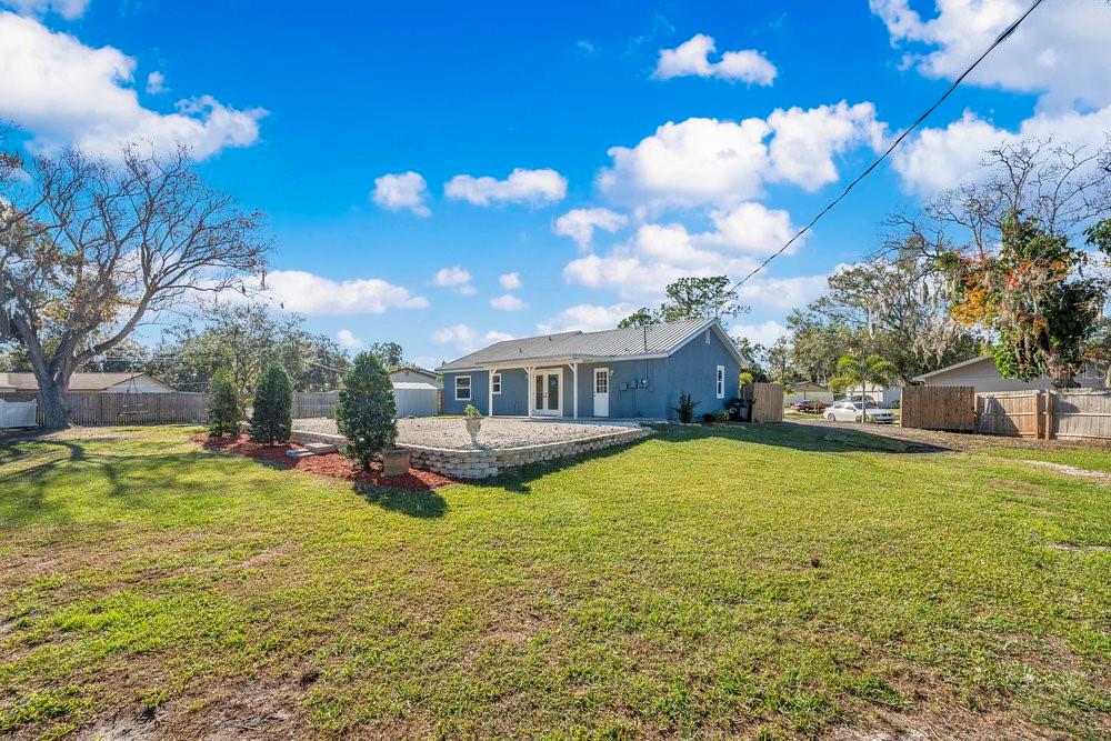 COUNTRY VILLAGE - Residential