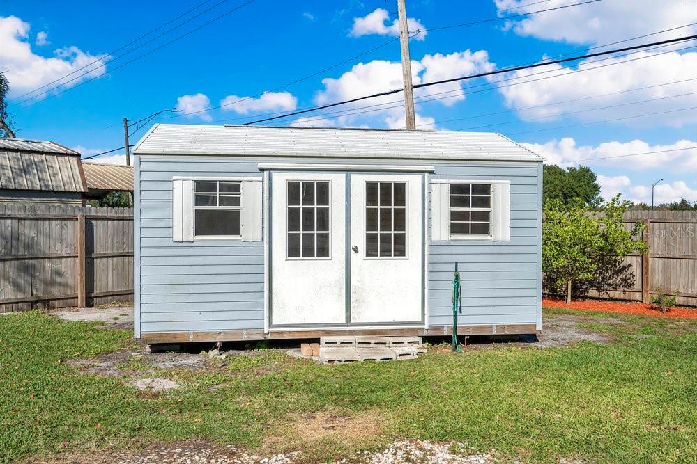 COUNTRY VILLAGE - Residential