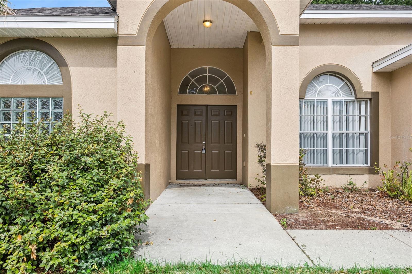 215 GREELEY LOOP