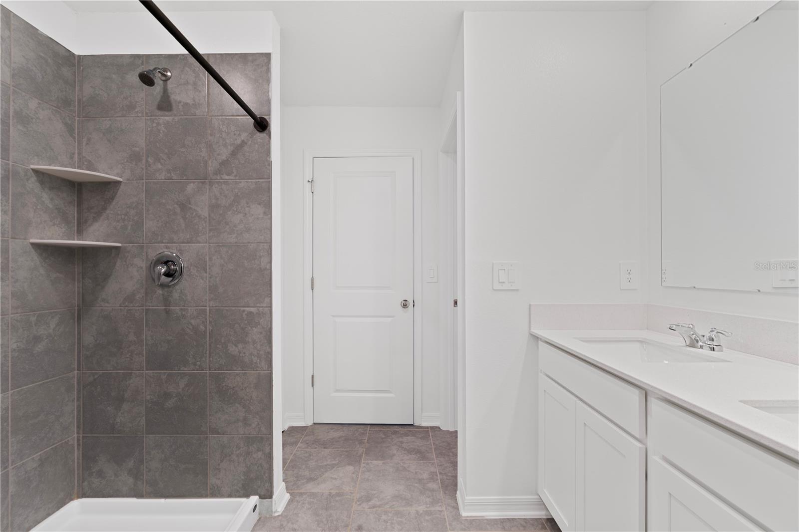 PEACE CREEK RESERVE 40'S - Residential