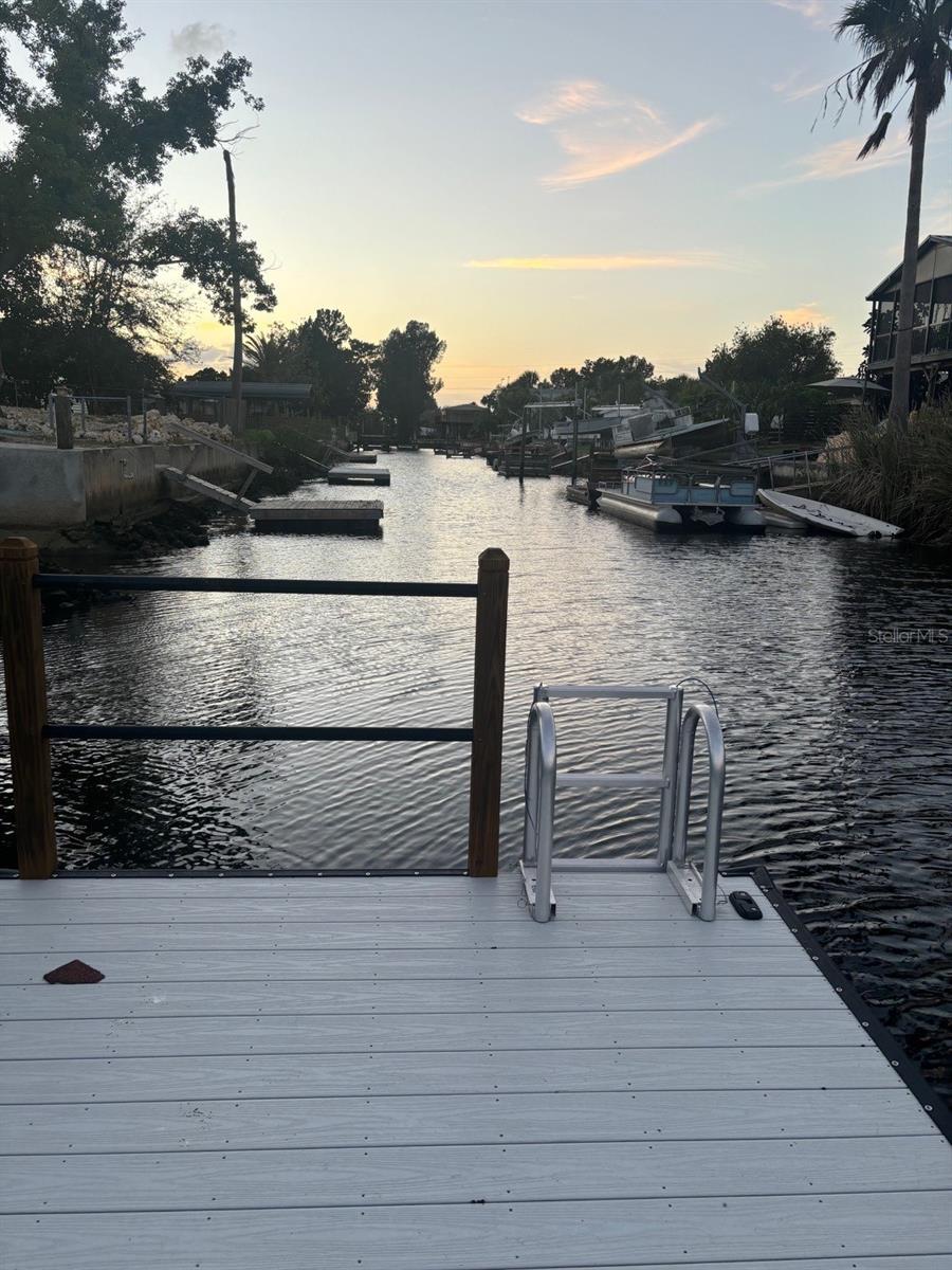 SUNSET ESTATES REPLAT PB 6 PG 104 BLK E LOT 8 - Land