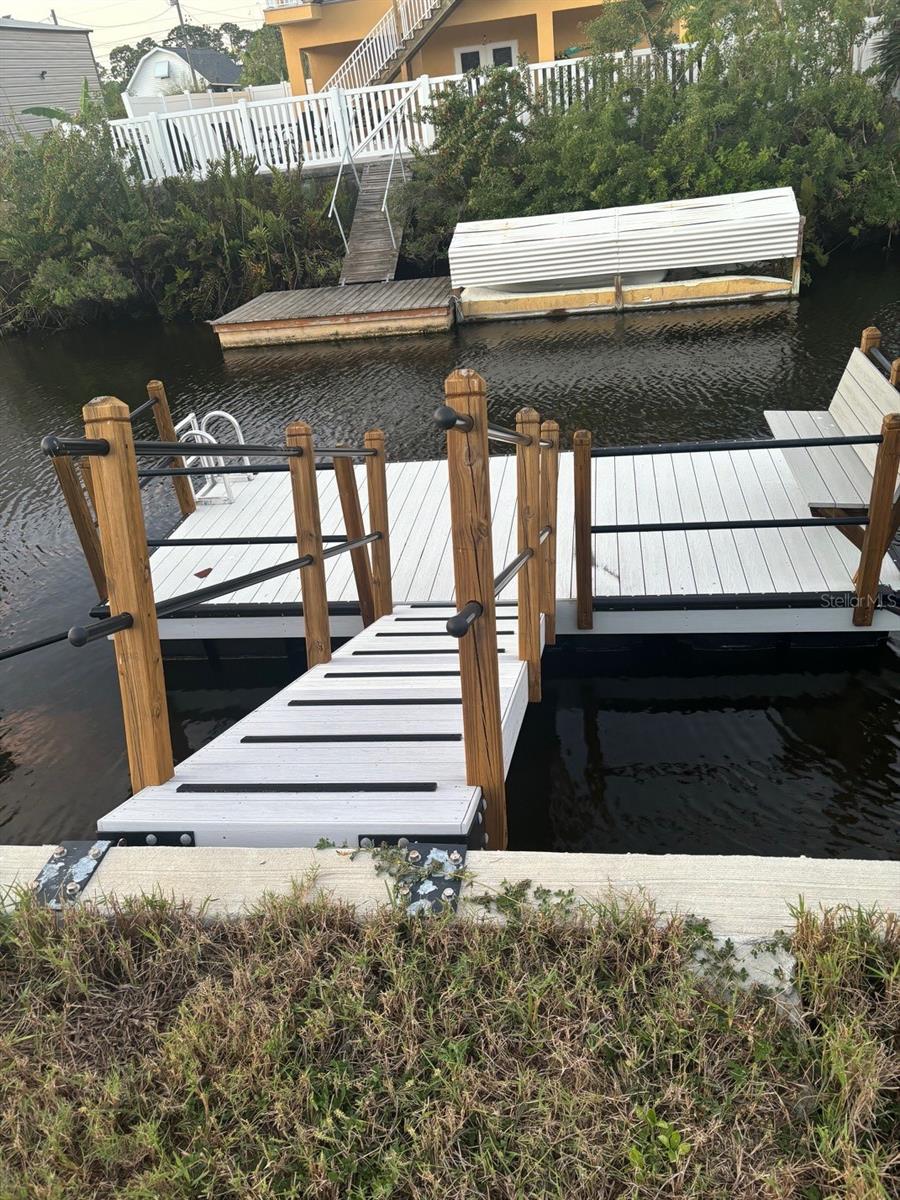 SUNSET ESTATES REPLAT PB 6 PG 104 BLK E LOT 8 - Land