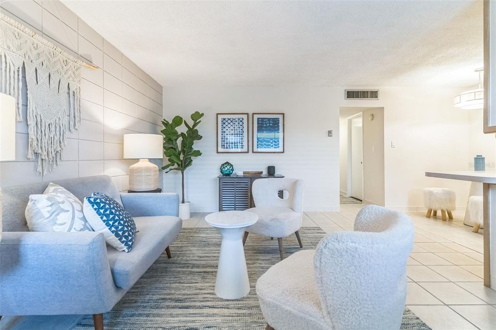 Photo of 320 Lakeview Street #110, Orlando, FL 32804 (MLS # TB8481047)