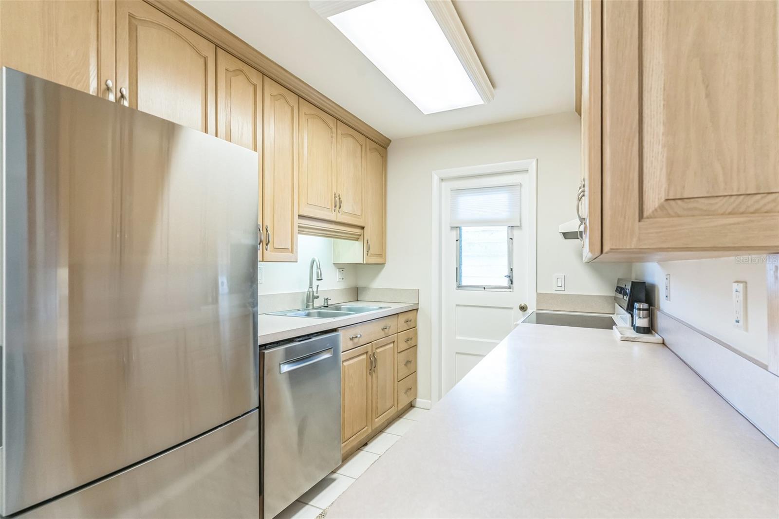 HAMPSHIRE HOUSE - Residential Lease