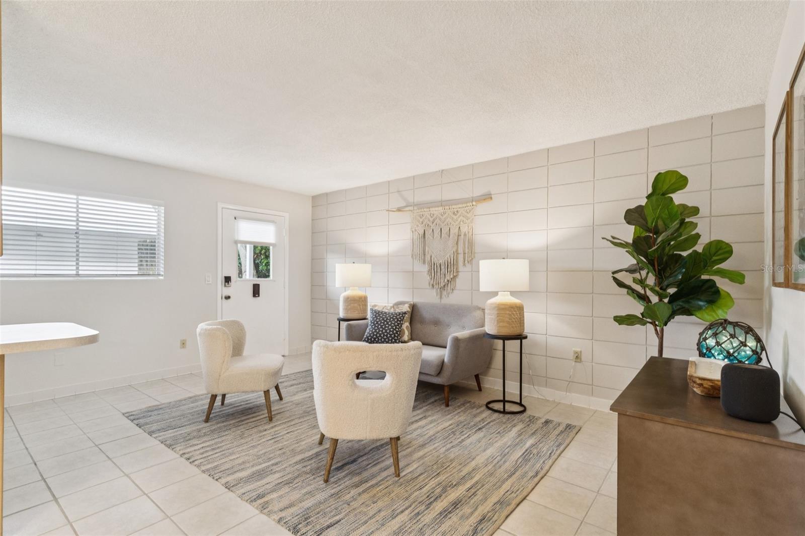 HAMPSHIRE HOUSE - Residential Lease