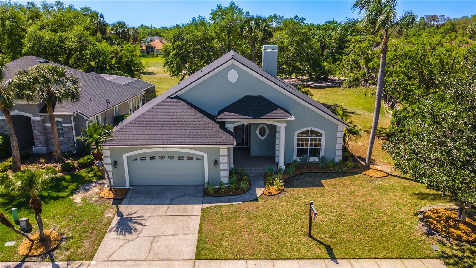 Casas a venda 3 - Jen Dantas 1714 GOLFVIEW DRIVE