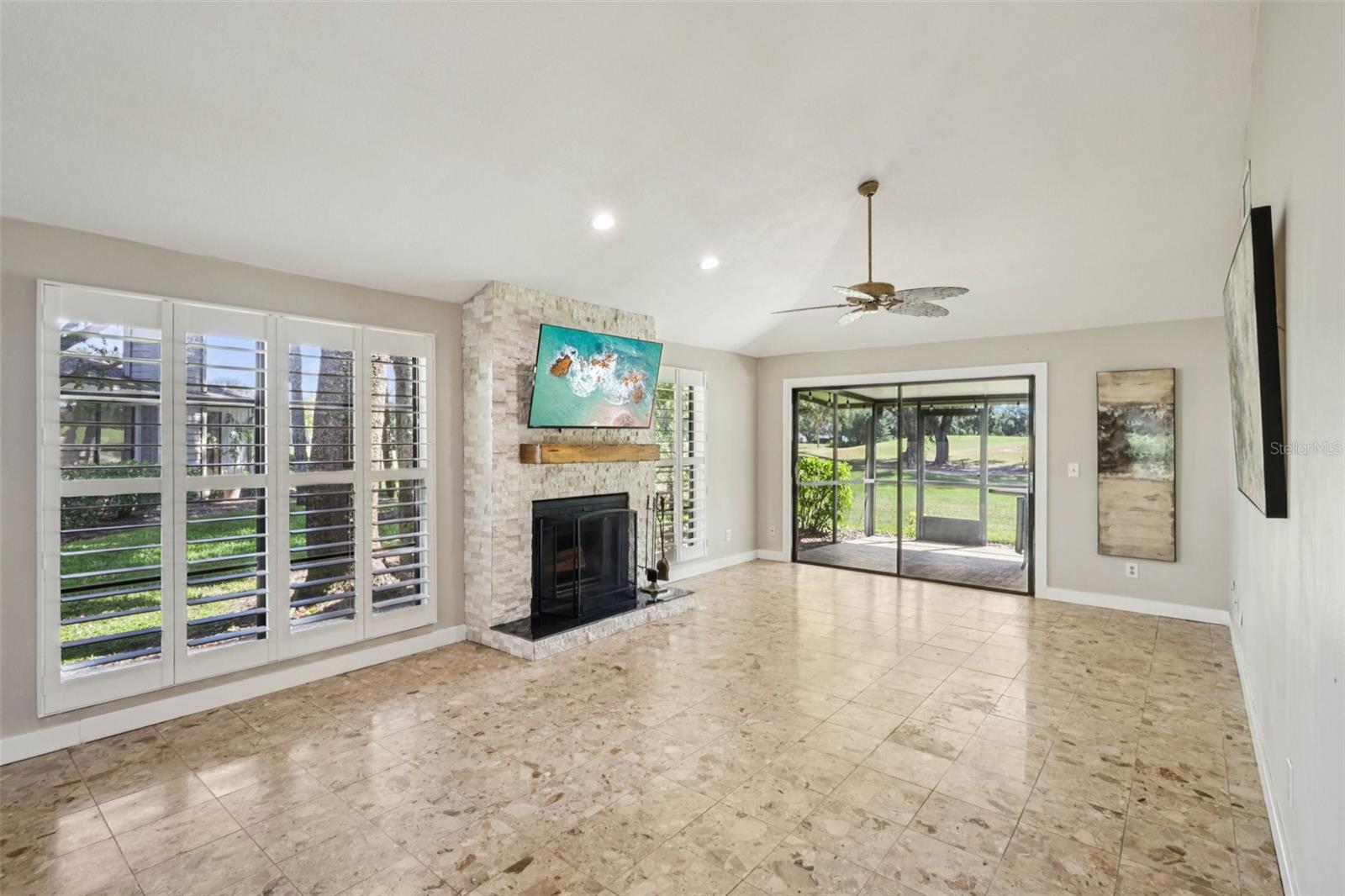 MONACO GARDENS UNIT ONE - Residential