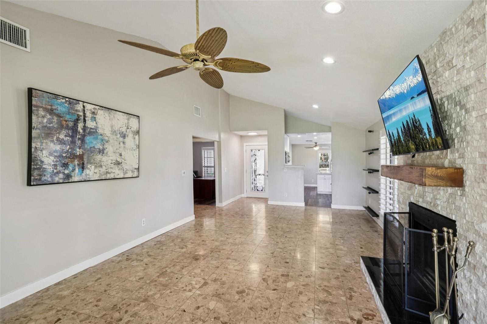 MONACO GARDENS UNIT ONE - Residential