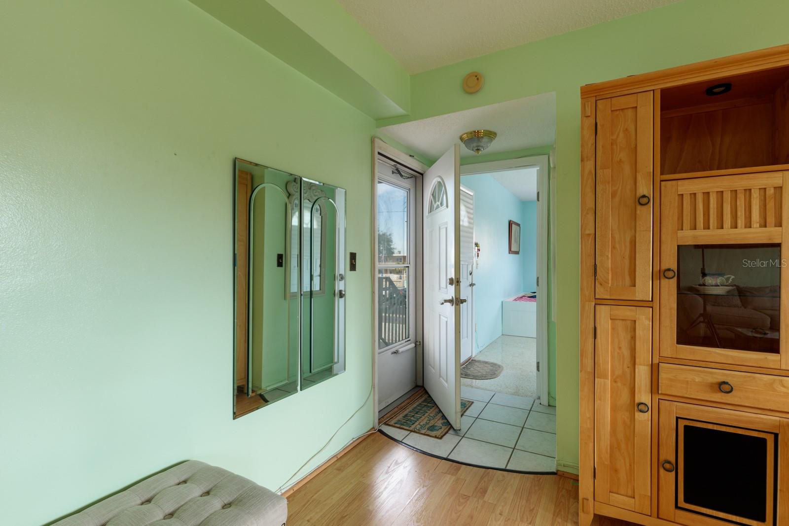 SYLVETTE CONDO - Residential