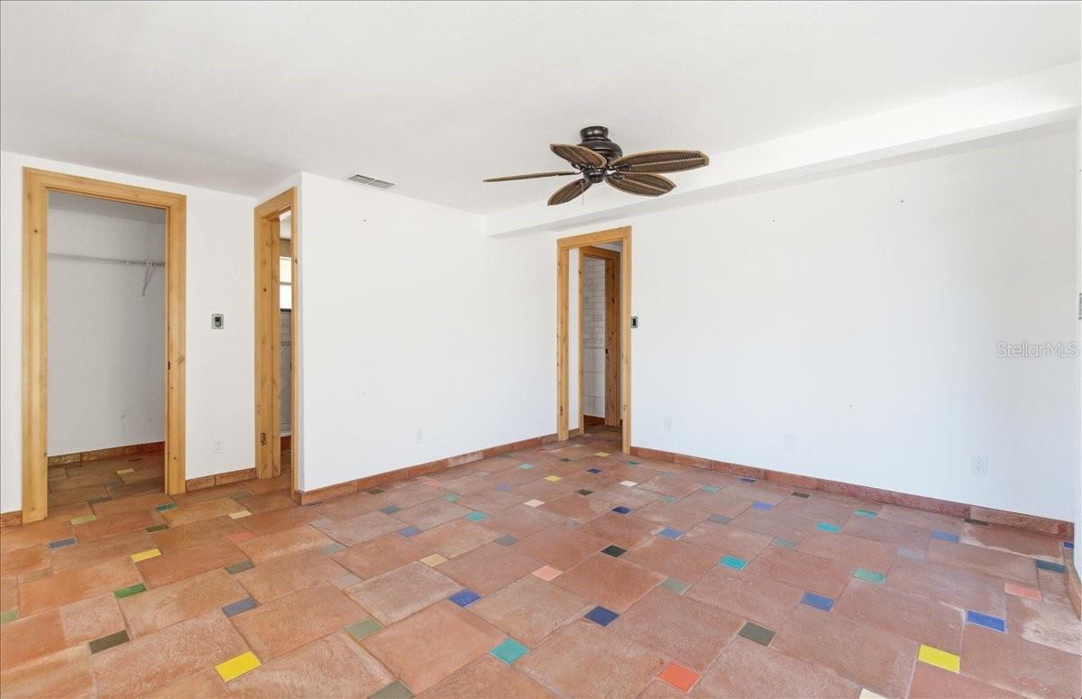 LONGBOAT KEY - Residential