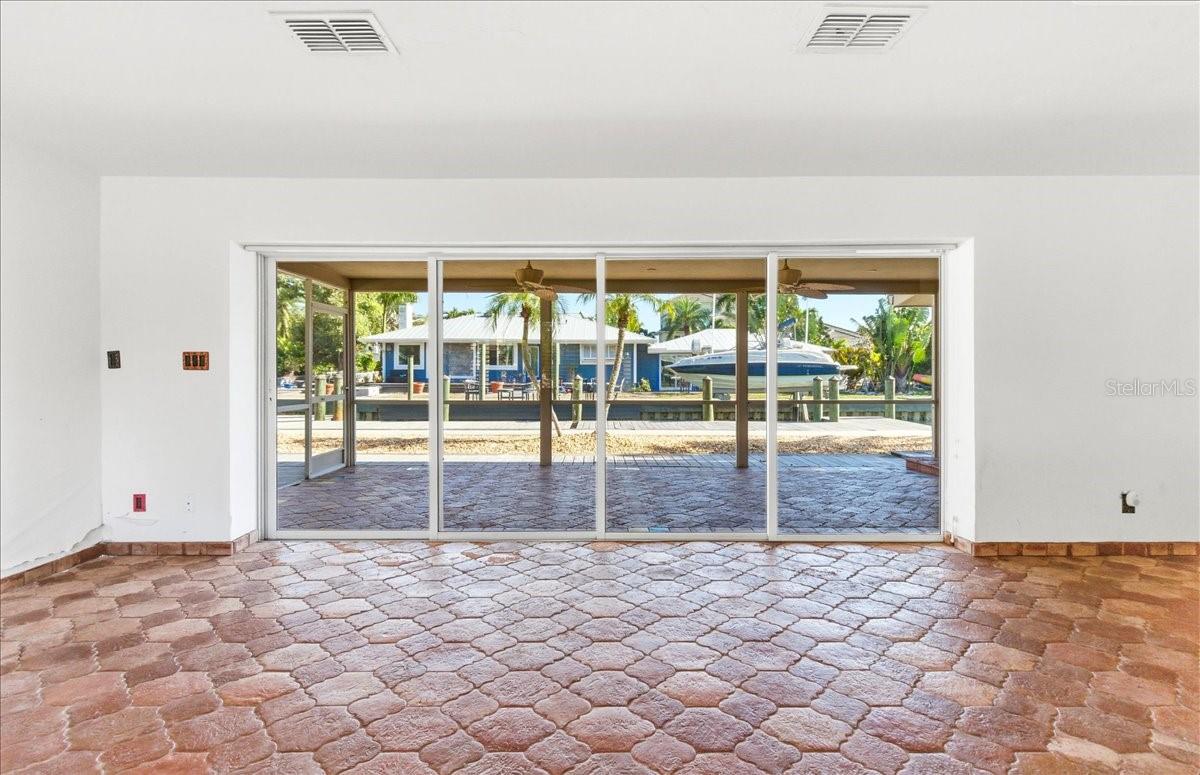 LONGBOAT KEY - Residential
