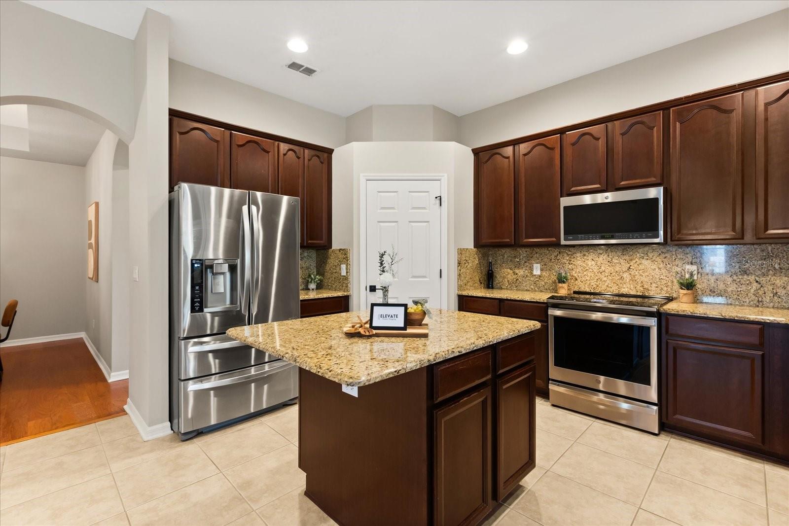 NORTH SHORE AT LAKE HART PARCEL 6 - Residential