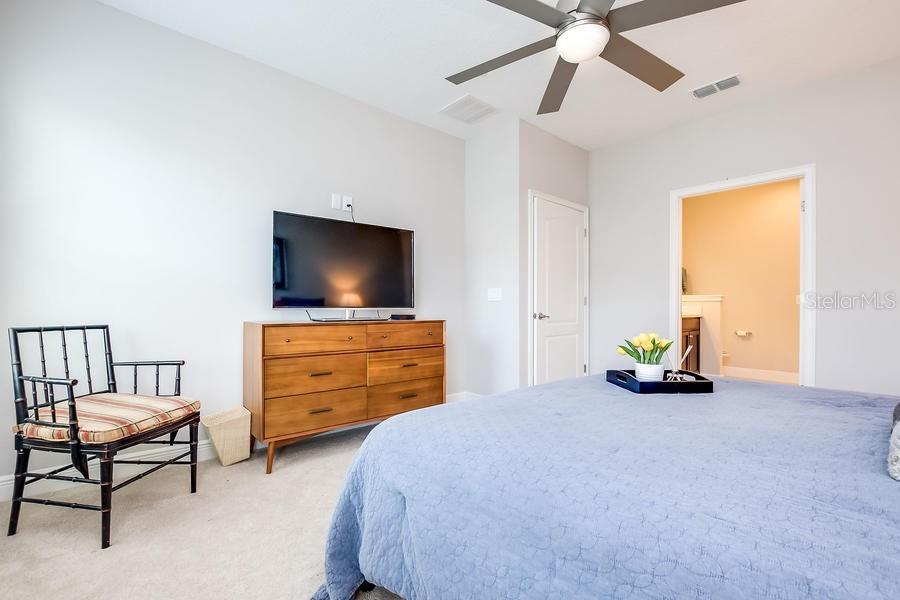 LAUREATE PARK NBRHD CENTER PH 1 - Residential Lease