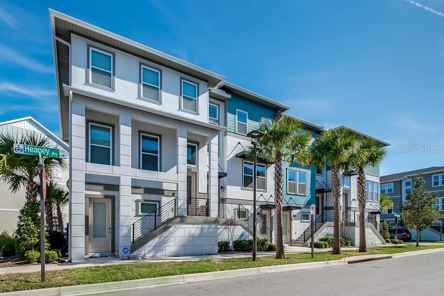 LAUREATE PARK NBRHD CENTER PH 1 - Residential Lease