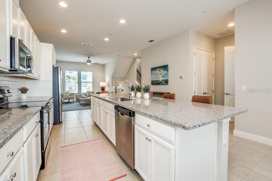 LAUREATE PARK NBRHD CENTER PH 1 - Residential Lease