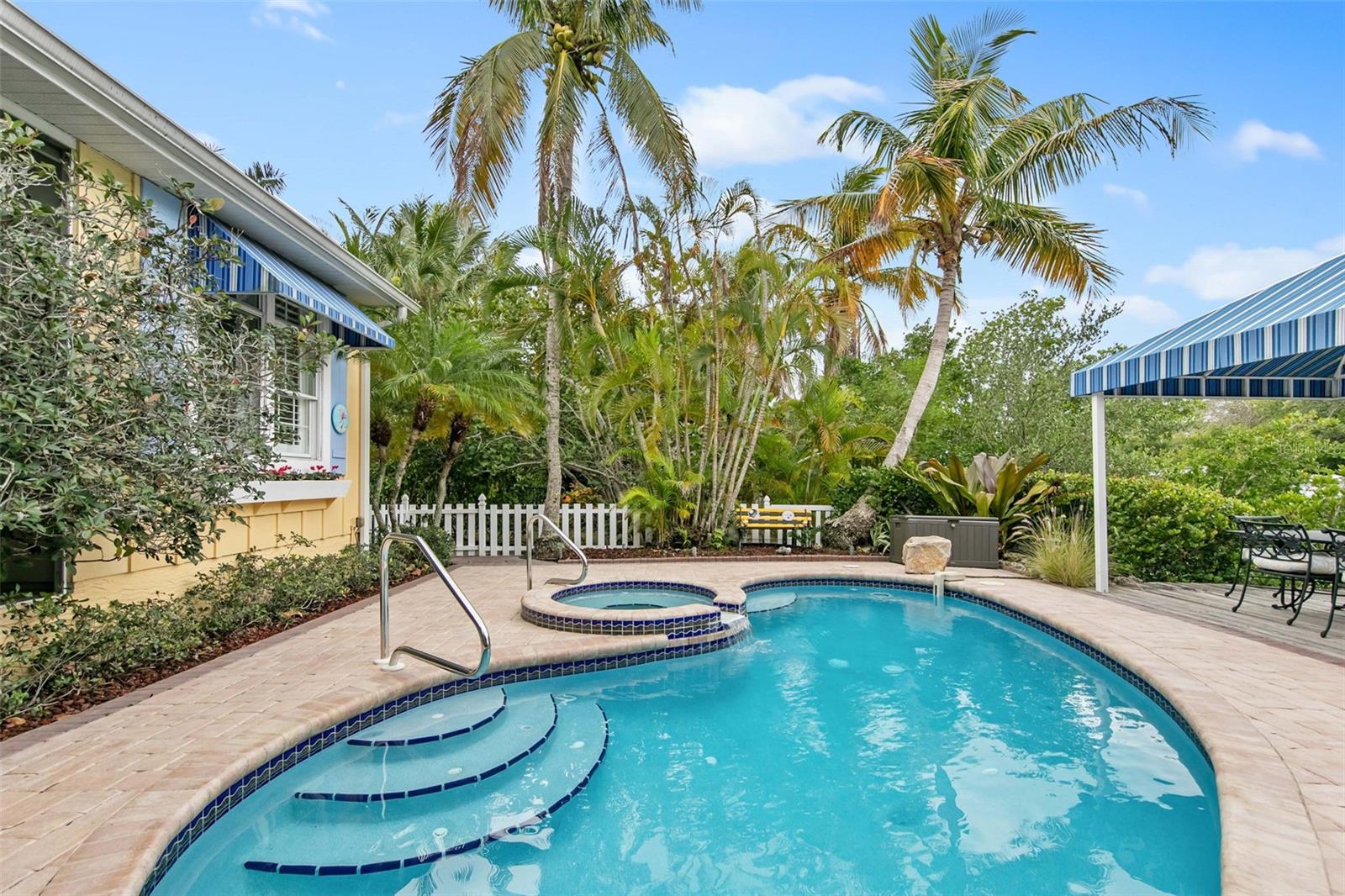 SIESTA REV OF - Residential