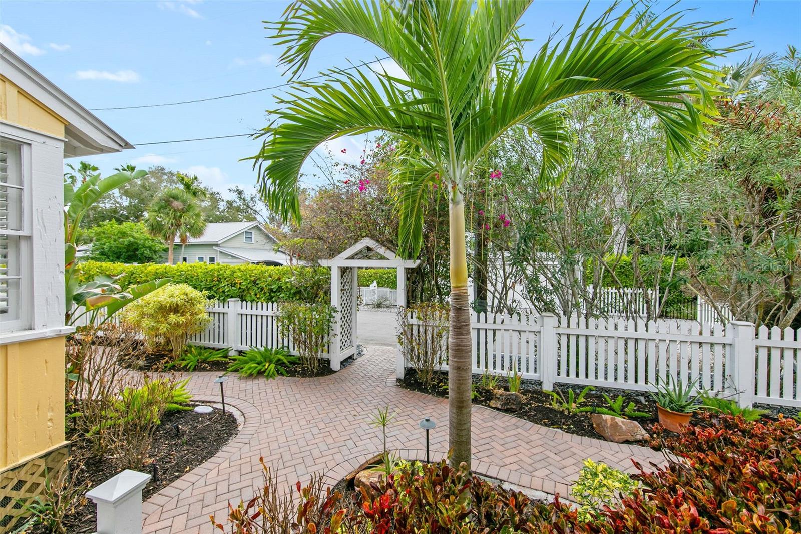 SIESTA REV OF - Residential