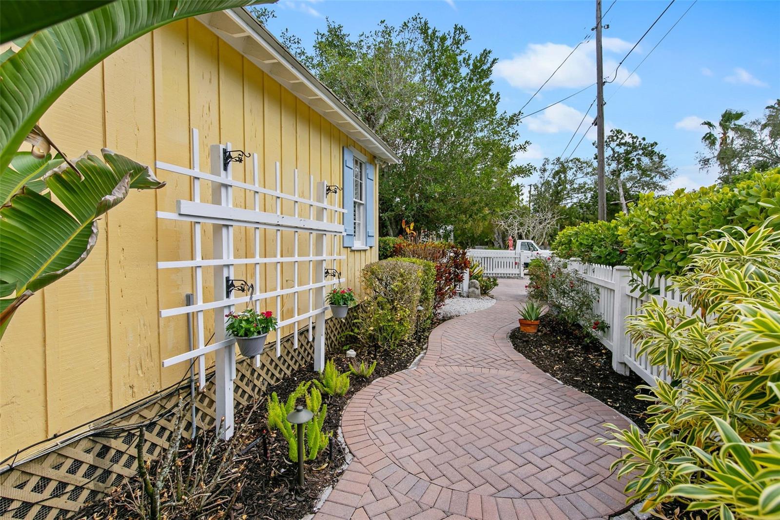 SIESTA REV OF - Residential