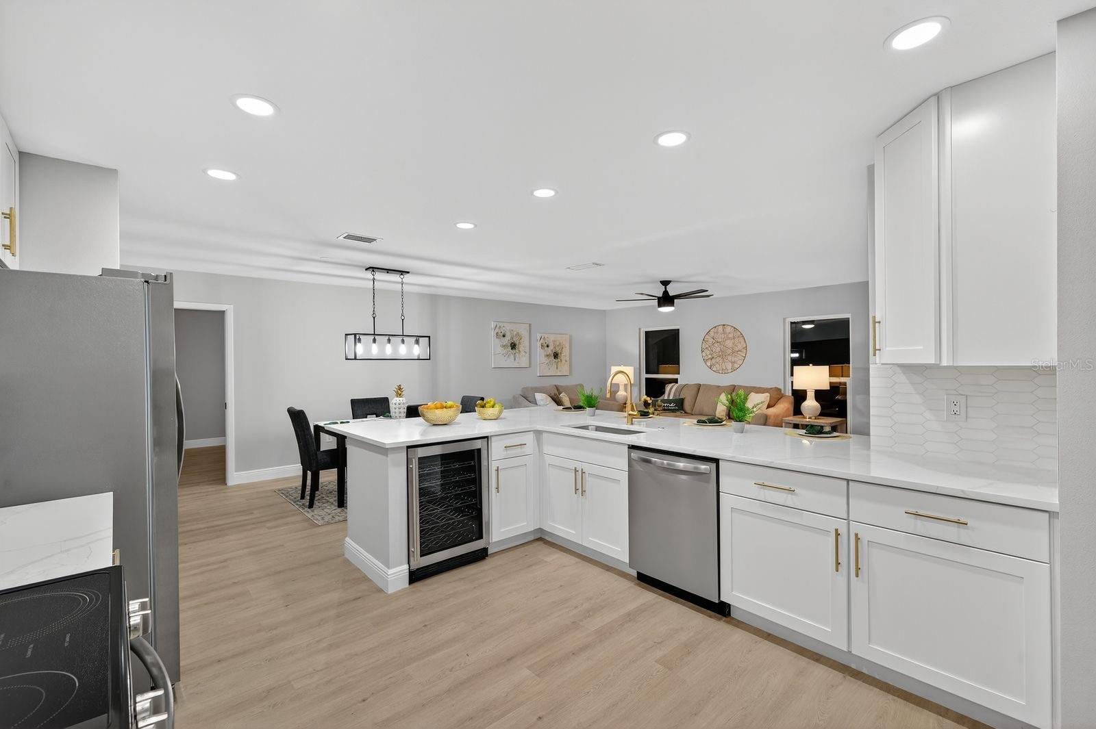 WHITFIELD COUNTRY CLUB HEIGHTS UN 5 - Residential