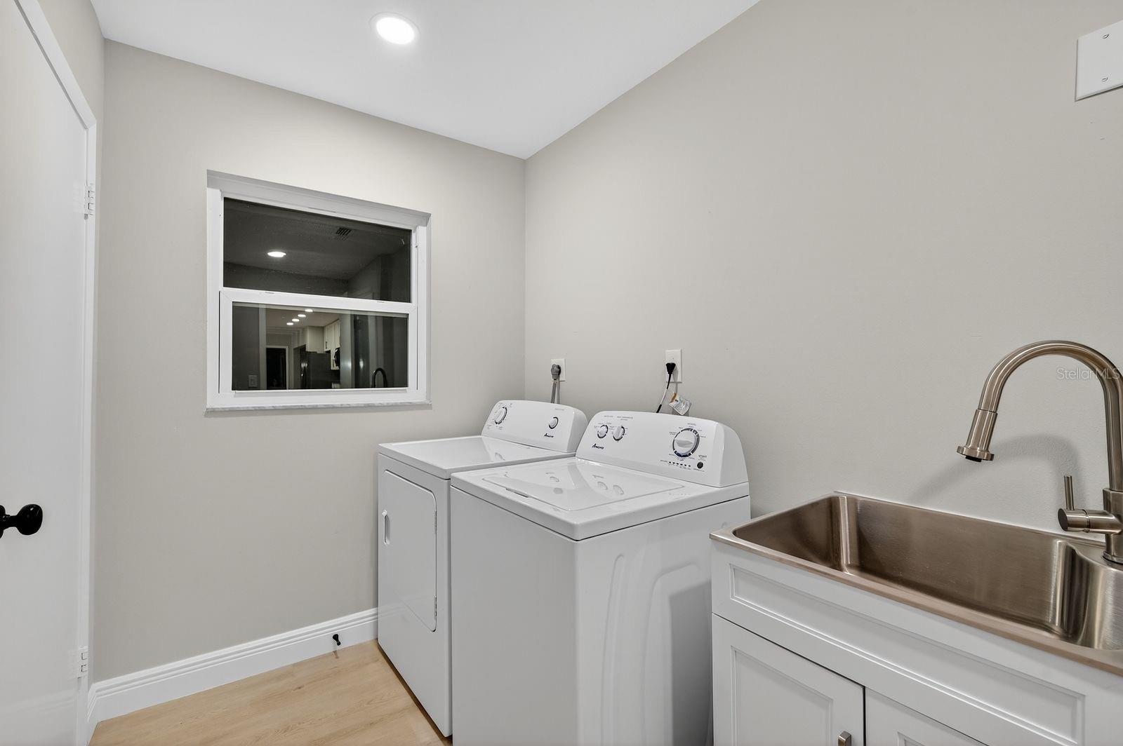 WHITFIELD COUNTRY CLUB HEIGHTS UN 5 - Residential