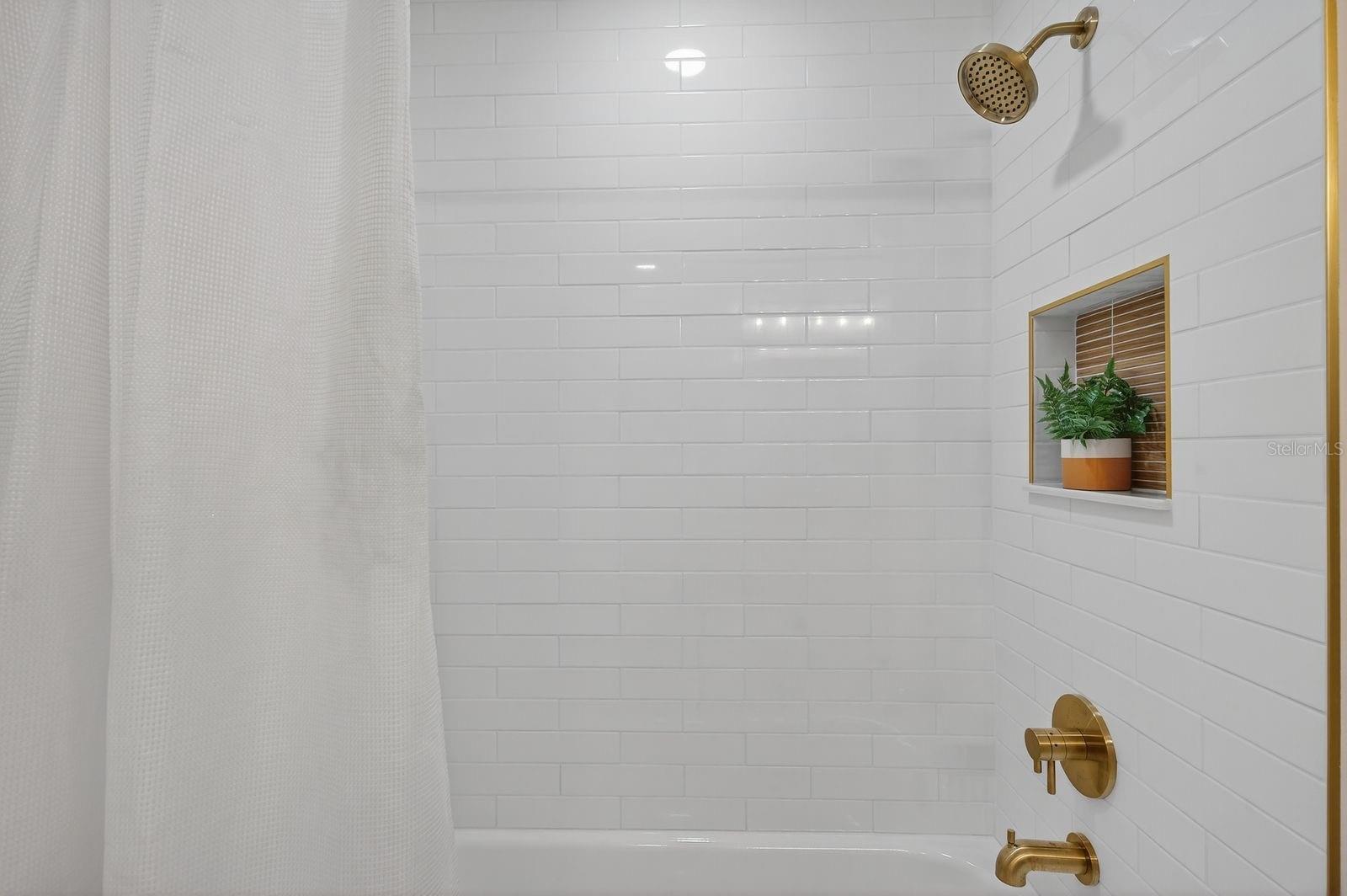 WHITFIELD COUNTRY CLUB HEIGHTS UN 5 - Residential