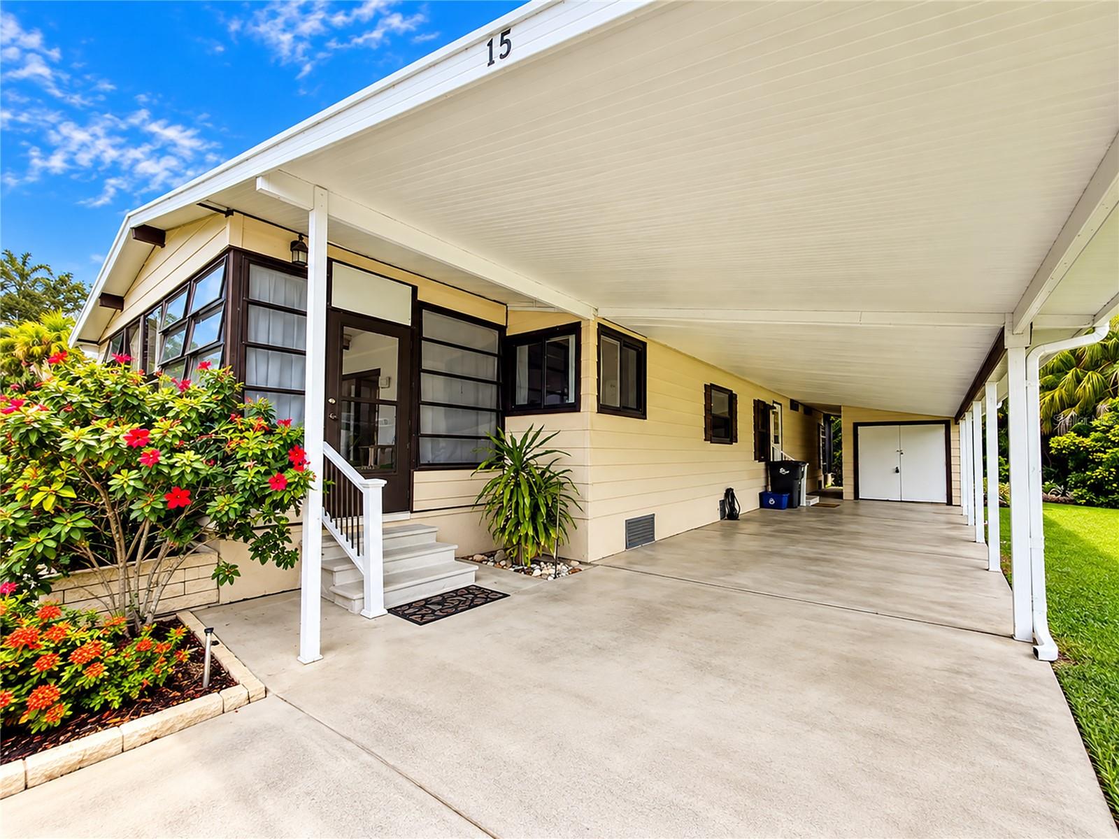 15 MEADOWLARK CIRCLE