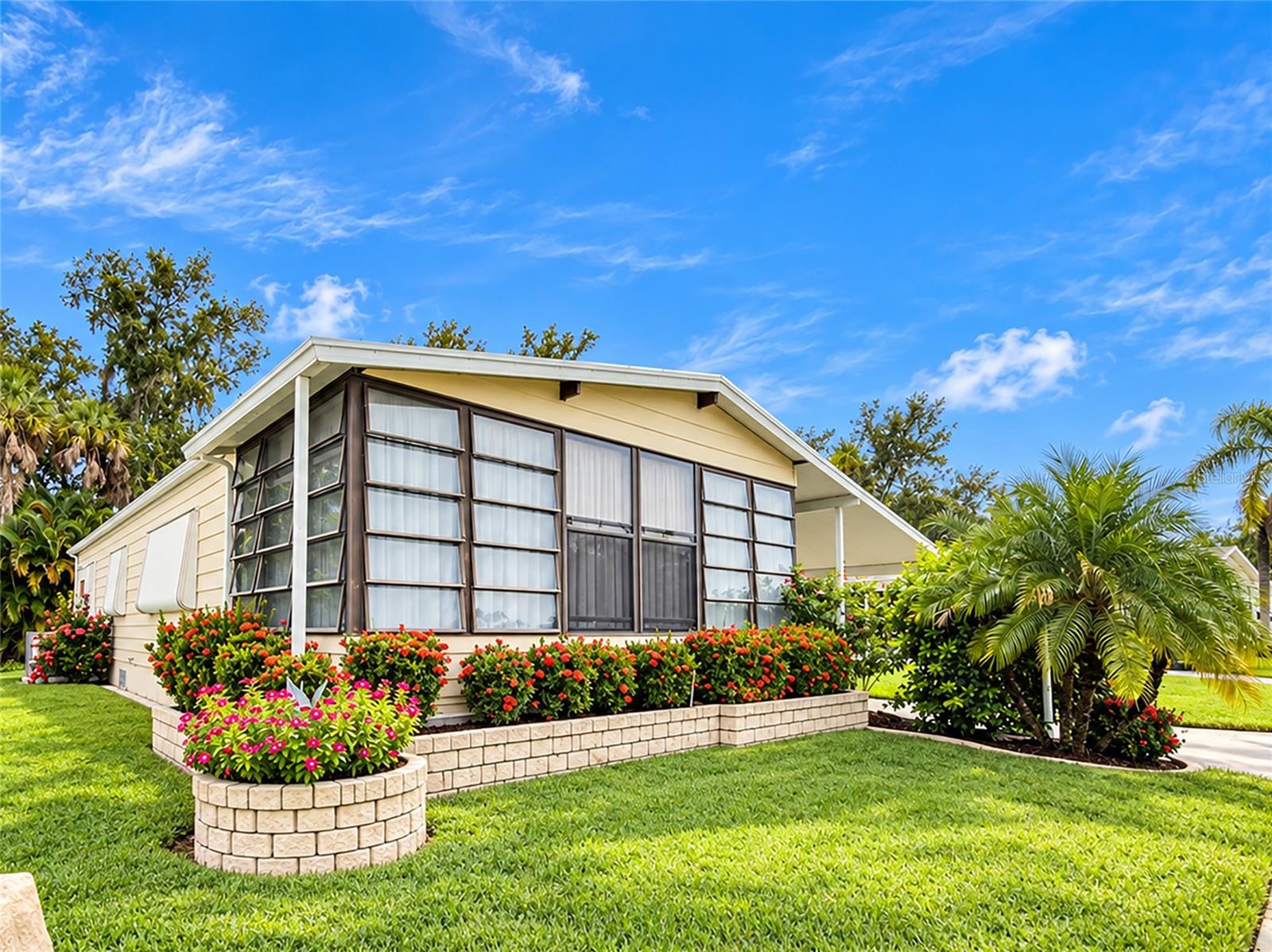 15 MEADOWLARK CIRCLE