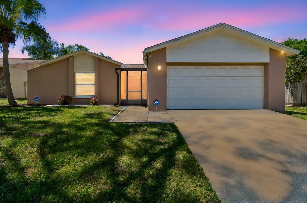 Photo of 14827 Oak Vine Drive, Lutz, FL 33559 (MLS # TB8487885)