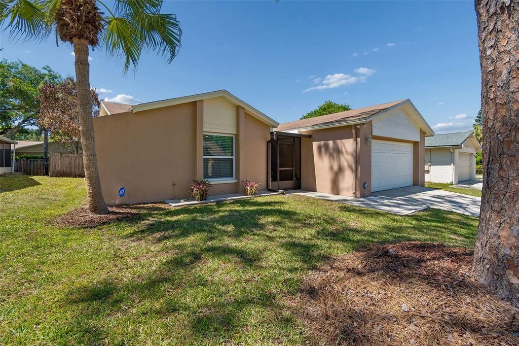 Photo of 14827 Oak Vine Drive, Lutz, FL 33559 (MLS # TB8487885)