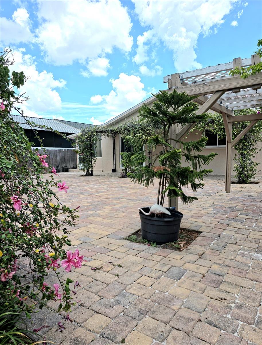 PINELLAS PARK - Residential