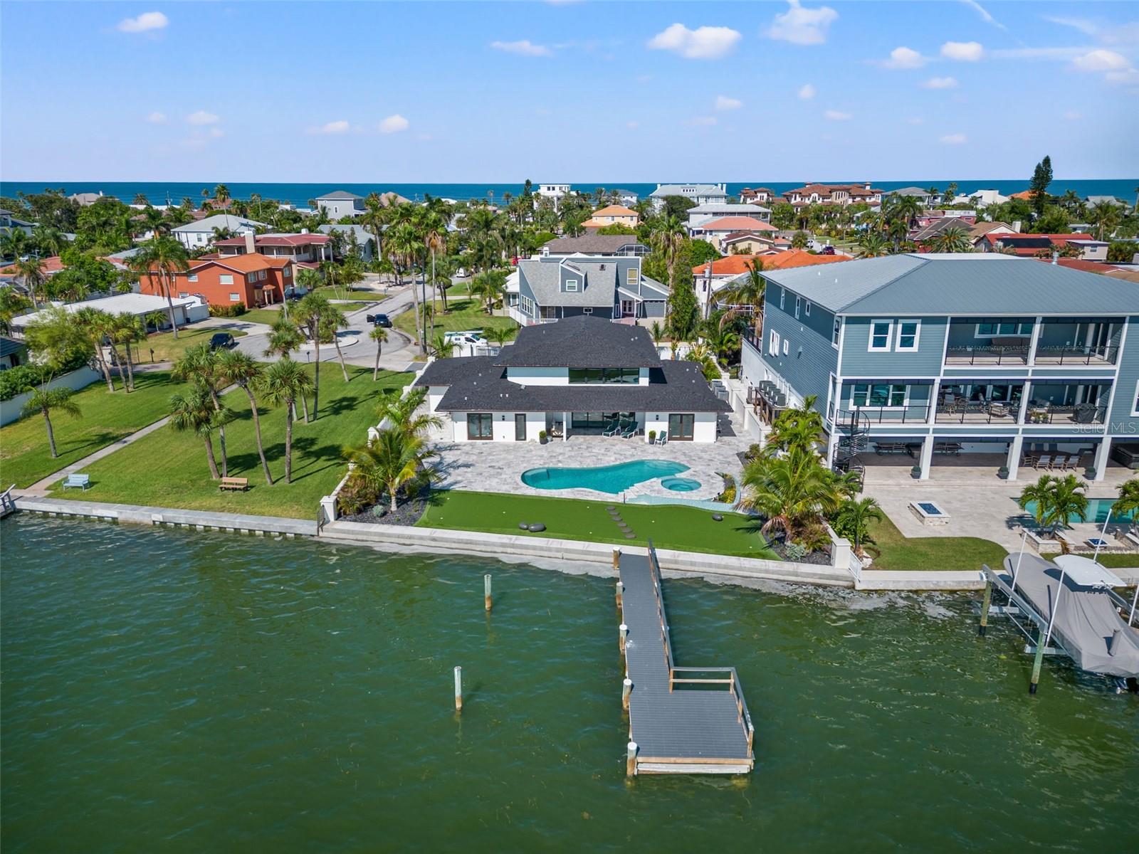 BELLEAIR BEACH YACHT CLUB ESTATES - Residential