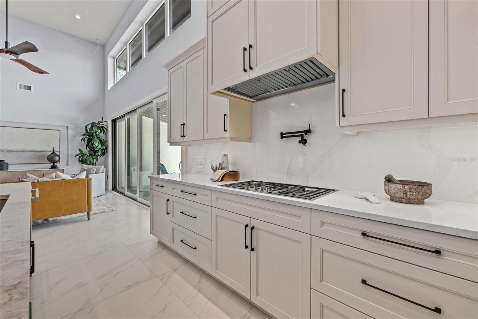 BELLEAIR BEACH YACHT CLUB ESTATES - Residential