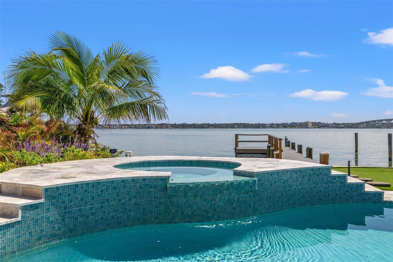 BELLEAIR BEACH YACHT CLUB ESTATES - Residential