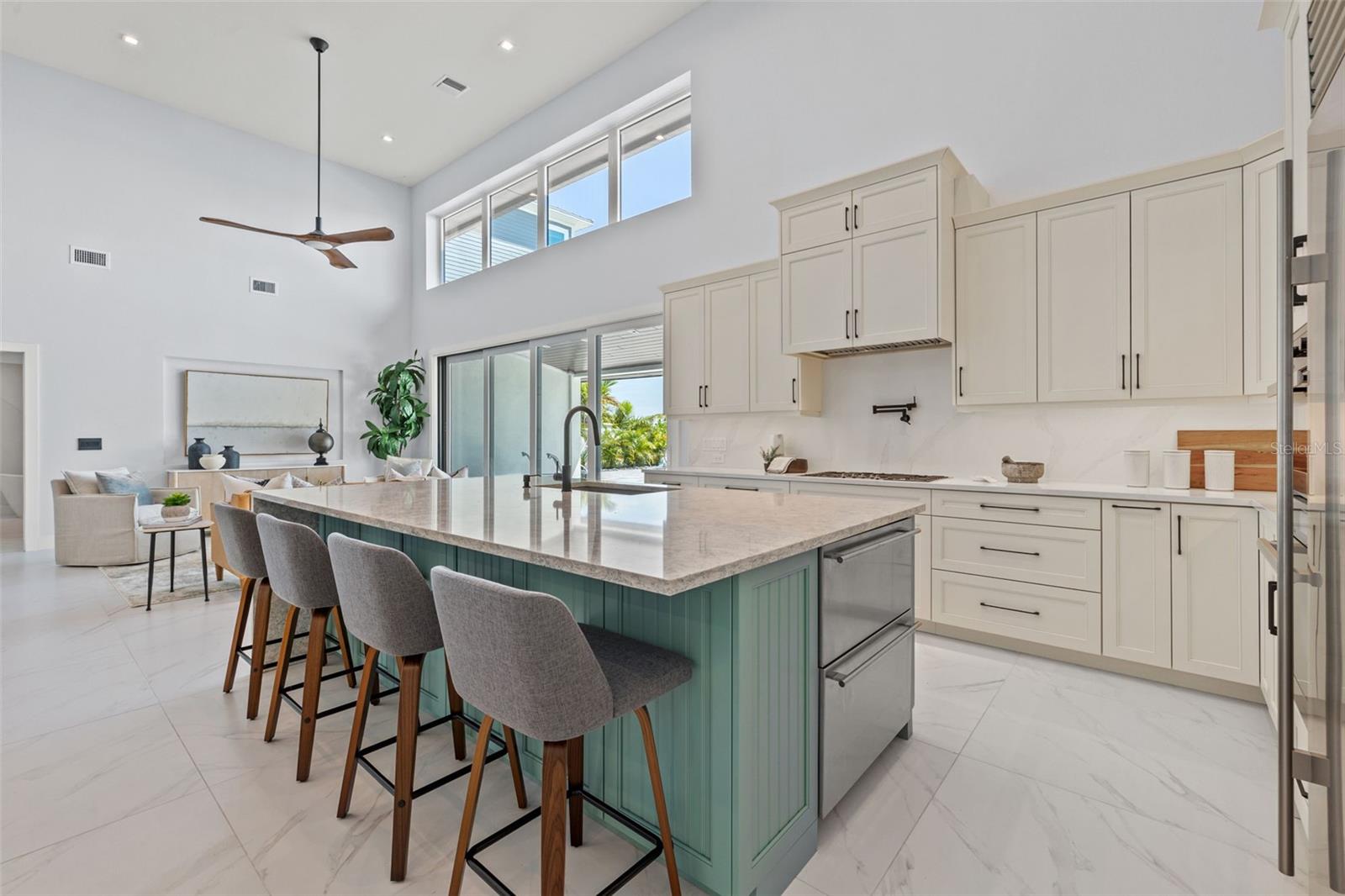 BELLEAIR BEACH YACHT CLUB ESTATES - Residential