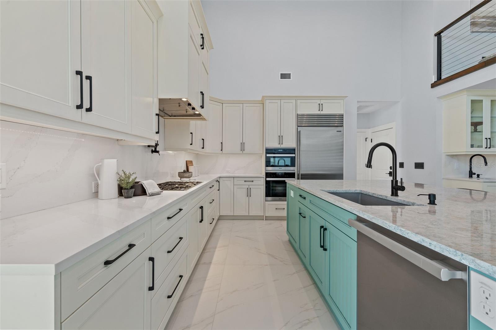 BELLEAIR BEACH YACHT CLUB ESTATES - Residential