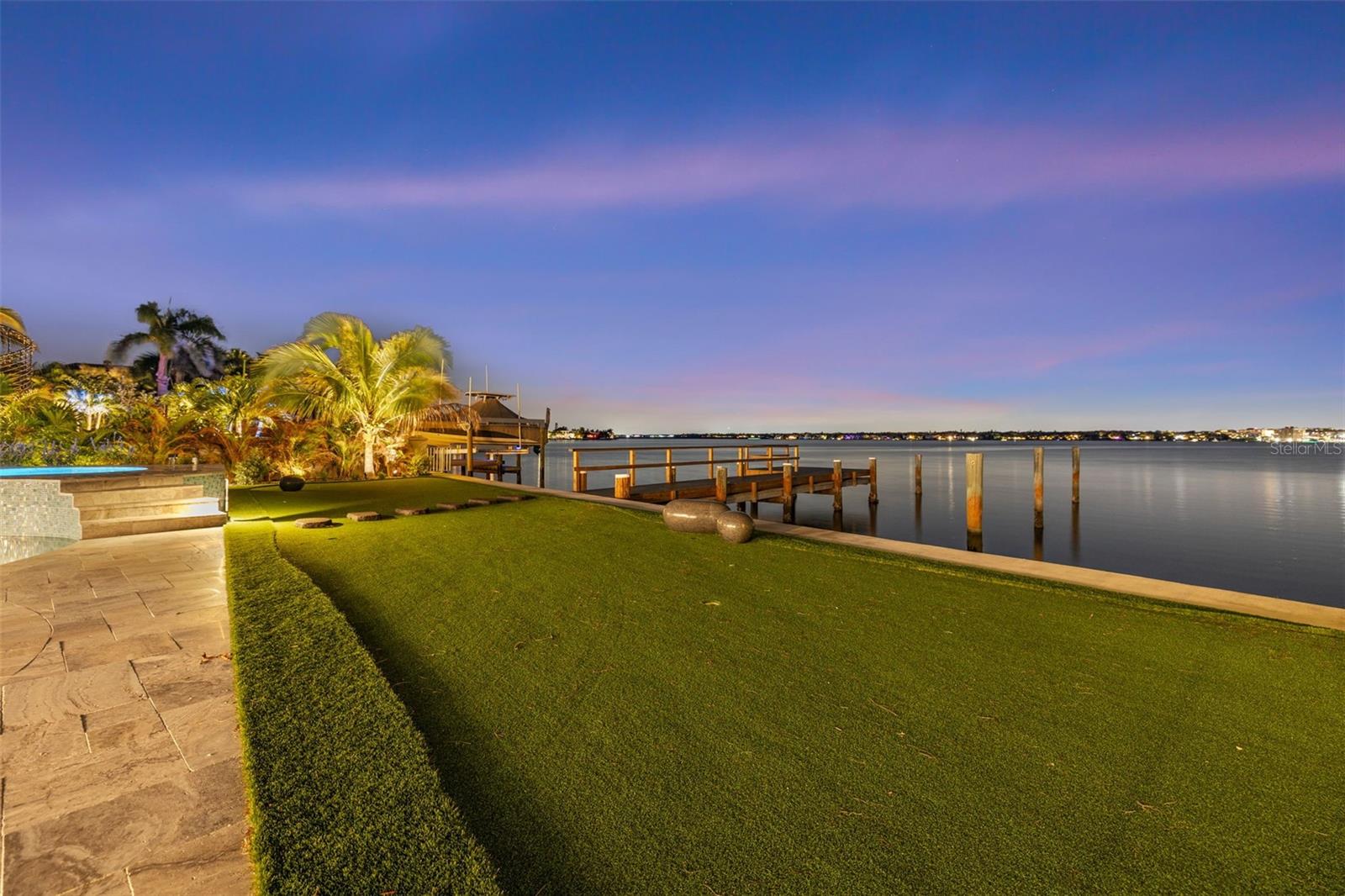 BELLEAIR BEACH YACHT CLUB ESTATES - Residential