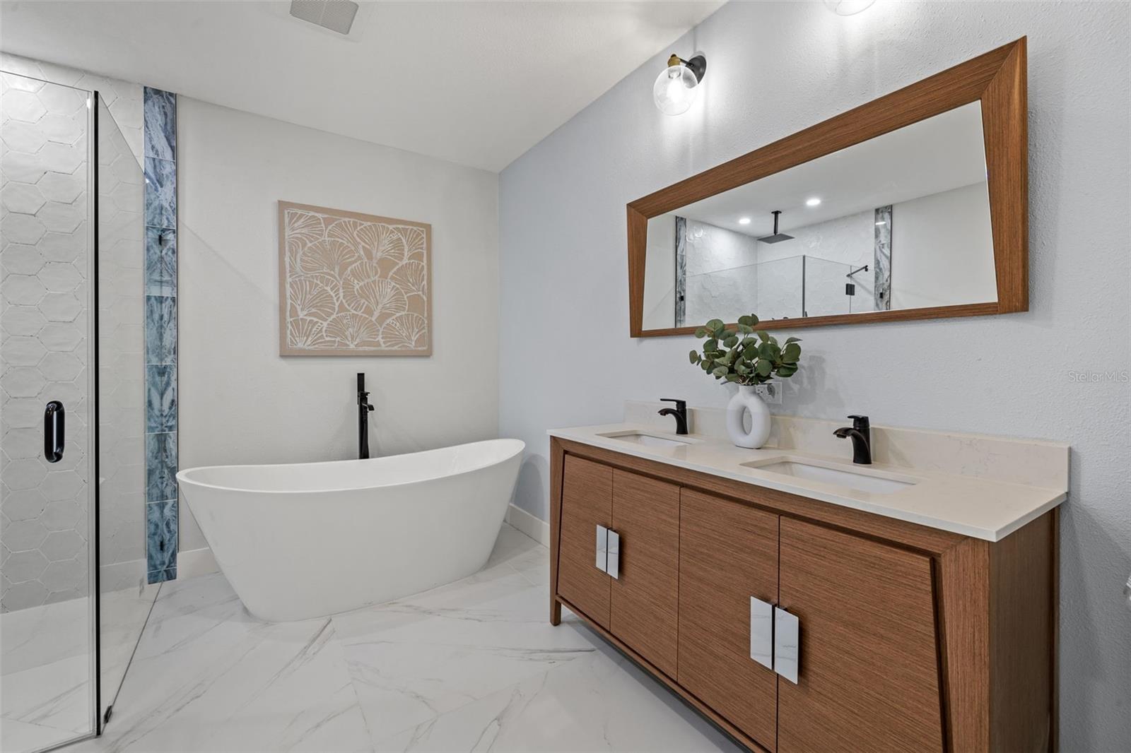 BELLEAIR BEACH YACHT CLUB ESTATES - Residential